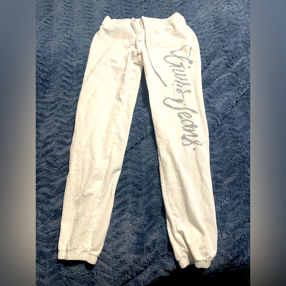 Guess capri white joggers size small